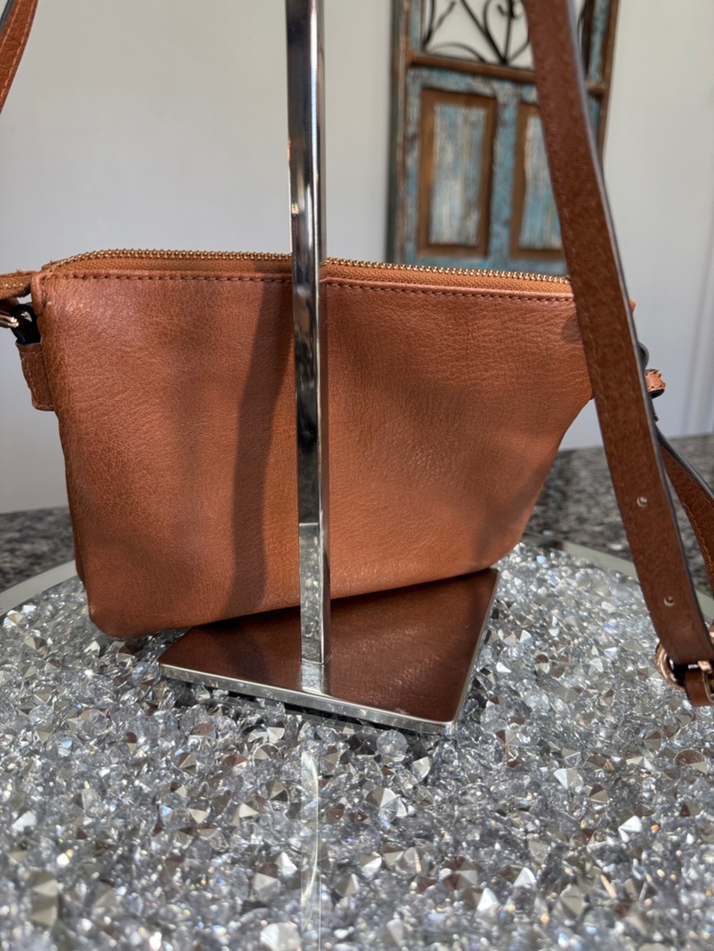 LC Lauren Conrad Brown Leather Crossbody - Picture 6 of 12